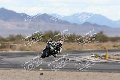 media/Nov-16-2025-Race Pace (Sun) [[8c5fa54630]]/Non Verified Riders (1st 20 Minutes)/5-Turn 15 (110pm)/